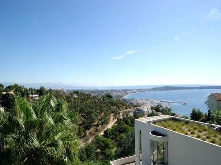 Villa Alamp#Supercannes #Golfejuan #Cannes #Mediterraneanpanoramicview #Piscine #Rooftop # Verymodern #Openliving #Closebeach #Closecapantibes Vallauris Kültér fotó